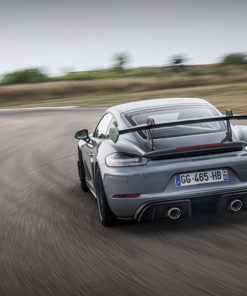 Porsche 718 Cayman GT4 RS - 02