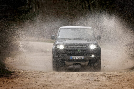 Land Rover Defender V8