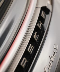 Porsche 911 Turbo S (2)