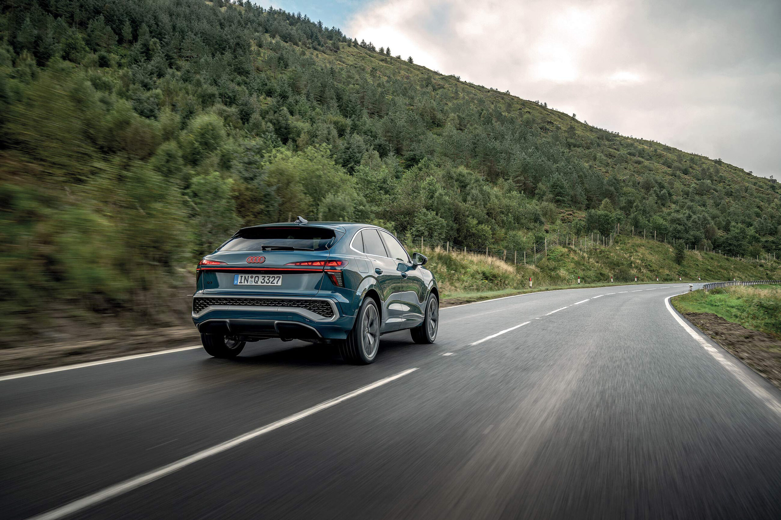 Audi Q3 Sportback TFSI 150 — photo 5 — DR