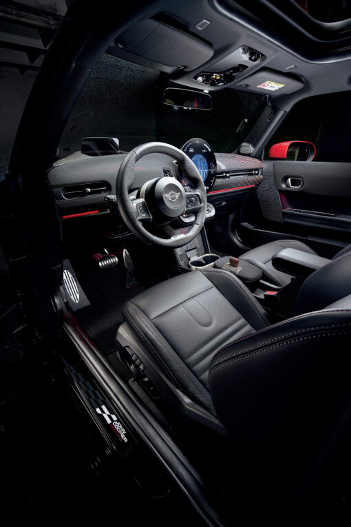 MINI Hatch John Cooper Works — photo Louis Leduc