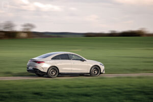 Mercedes CLA 350 en mouvement